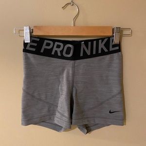 Nike Pro Women's 13cm Shorts